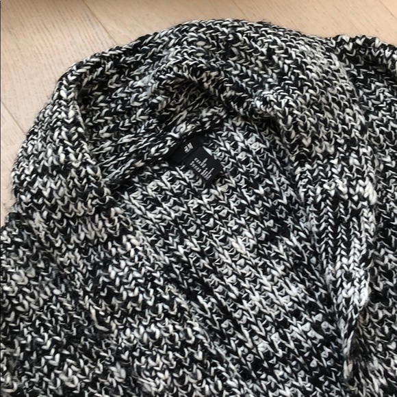 H&M Knit Cardigan - Picture 4 of 7